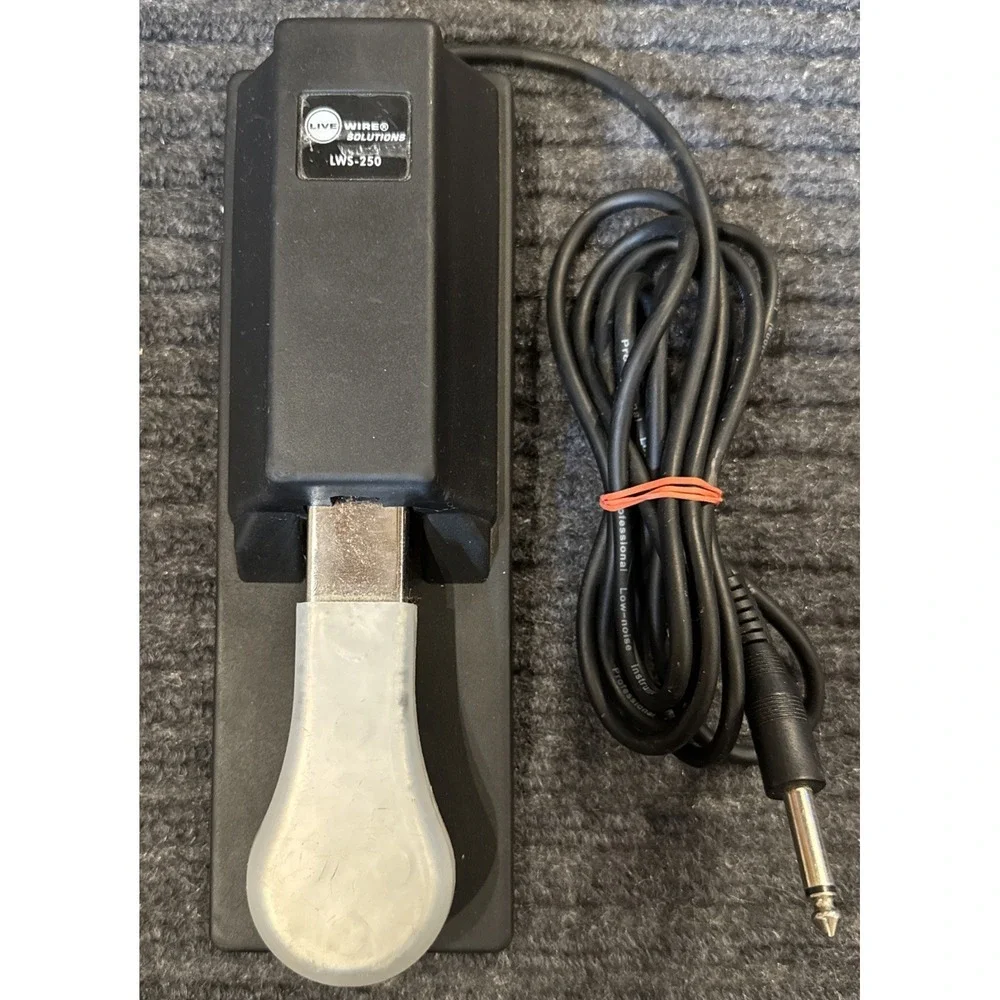 Live Wire Solutions LWS250 Sustain Pedal – Universal Keyboard Footswitch | 1/4